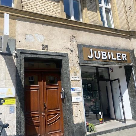 Ferienwohnung Przytulna Kawalerka 10Min Pieszo Od Dworca/Galerii Kattowitz Exterior foto